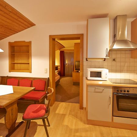 Apartments Neue Post فيلزموس الغرفة الصورة