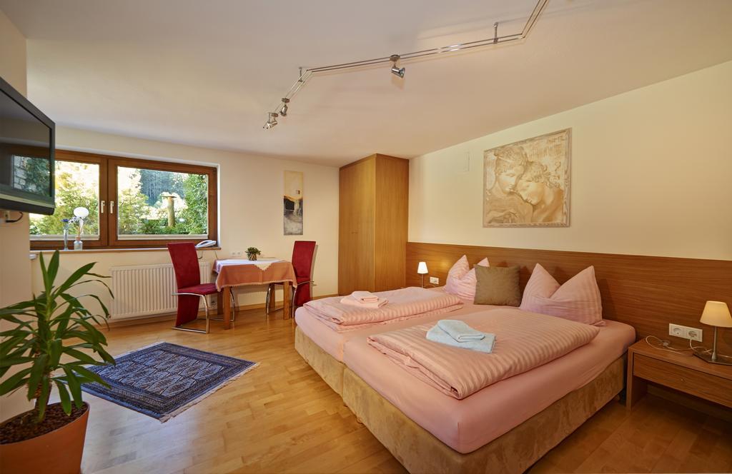 Apartments Neue Post فيلزموس الغرفة الصورة